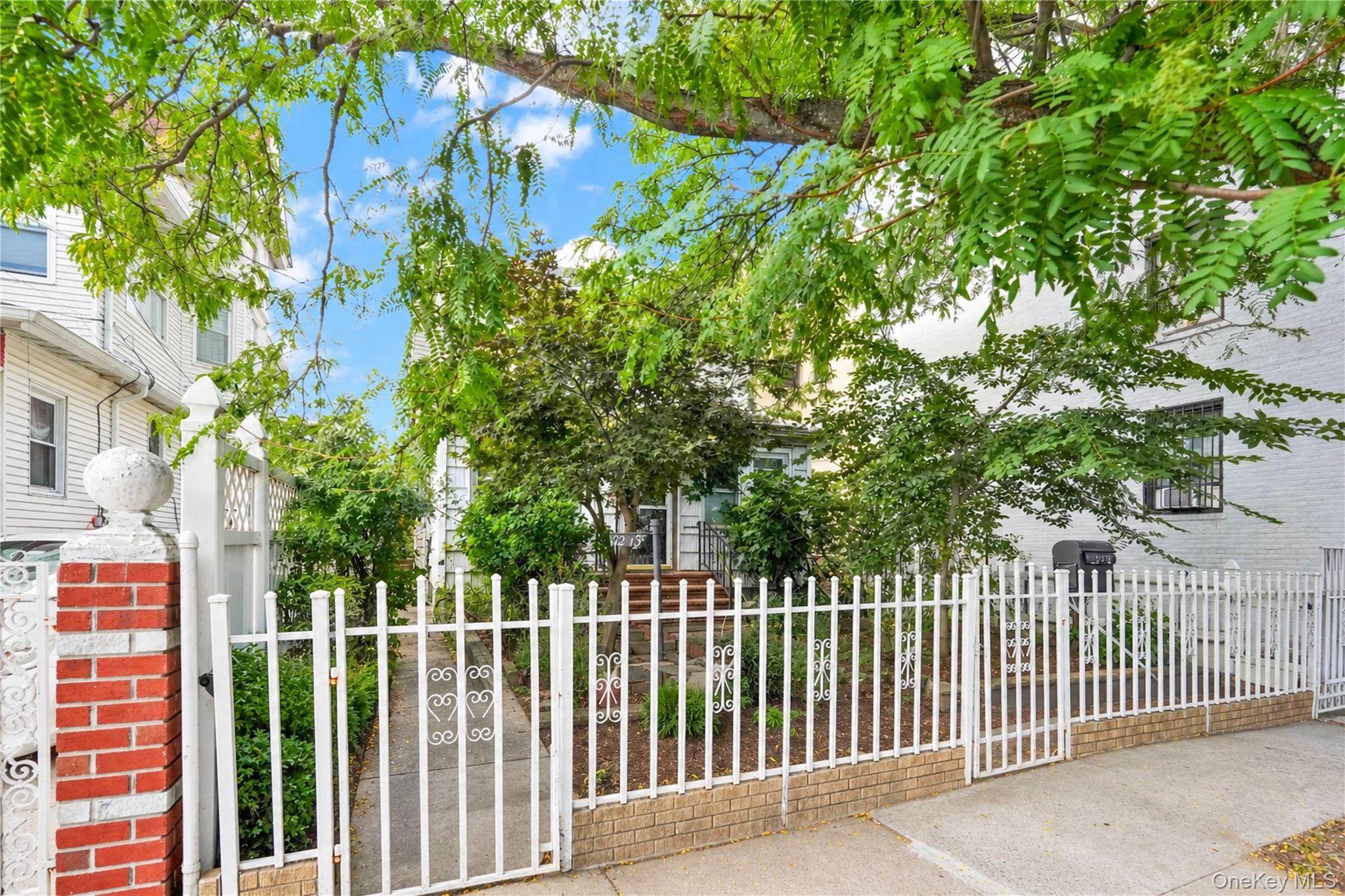 172-15 89th Avenue – For Sale photo 2