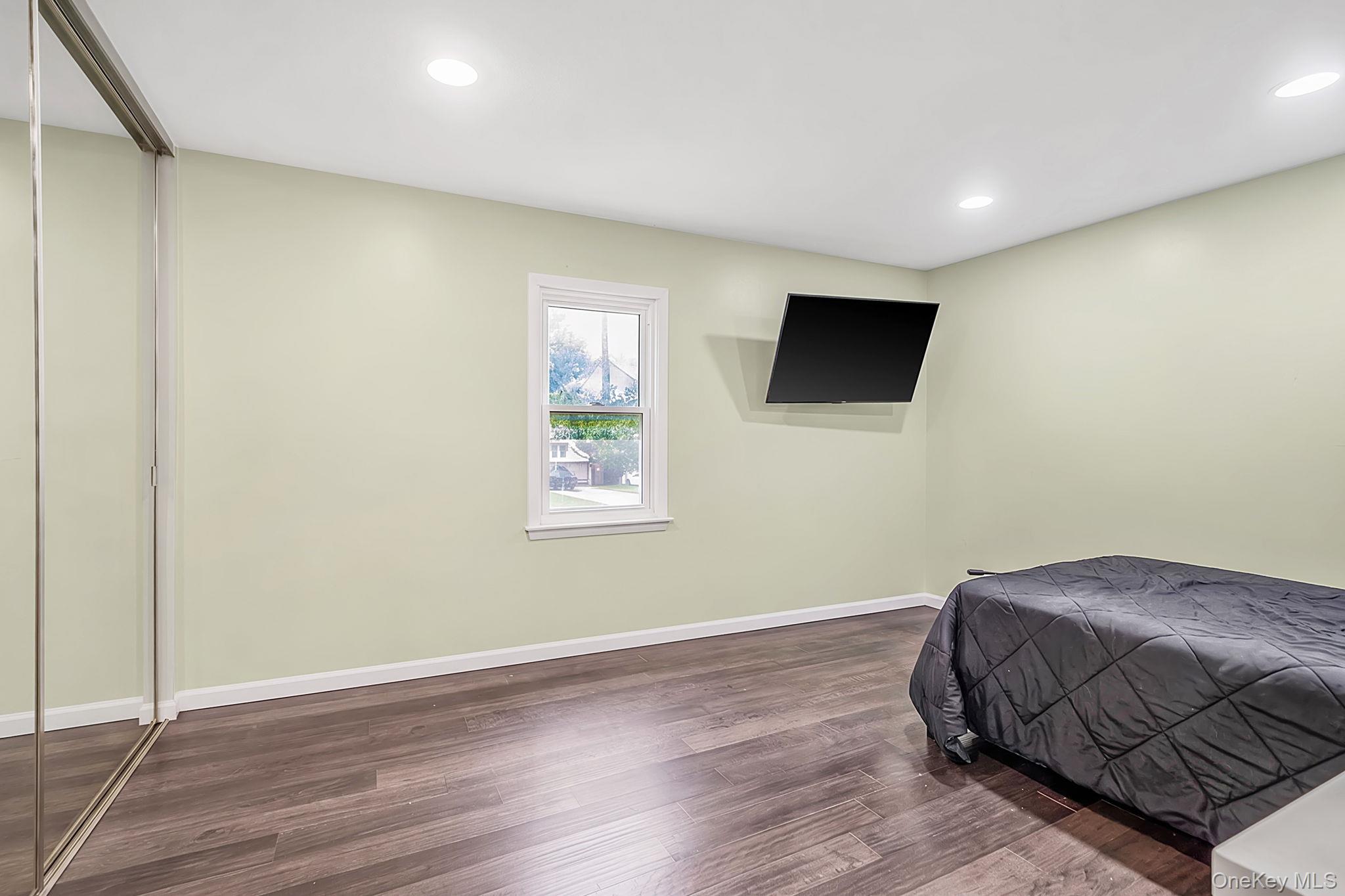 30 Ashland Street – For Sale photo 18