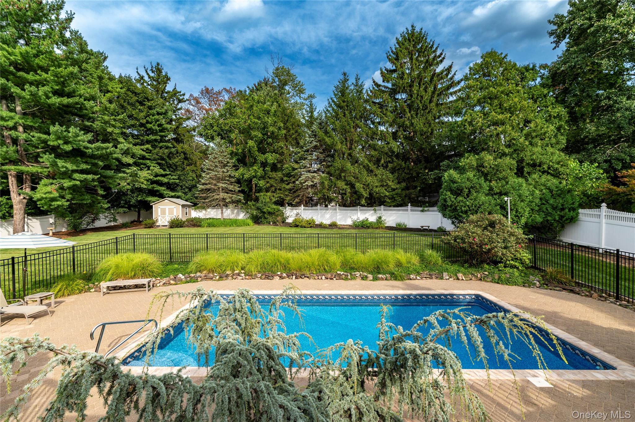 619 Russet Road – For Sale photo 4