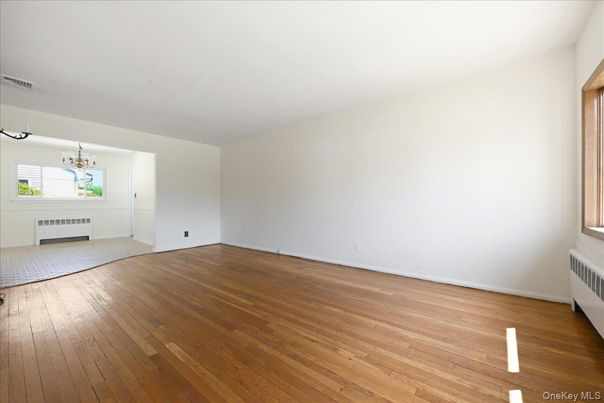 3695 Waverly Avenue – For Sale photo 4