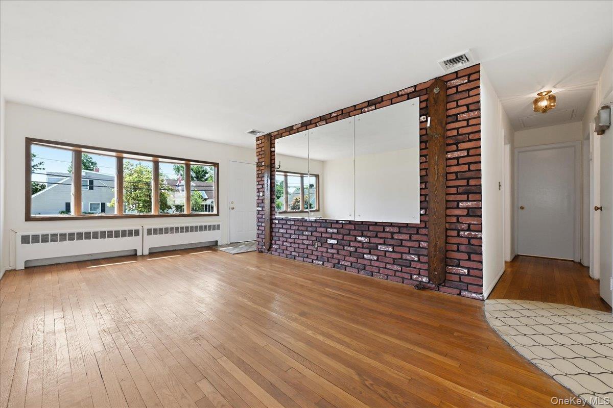 3695 Waverly Avenue – For Sale photo 6
