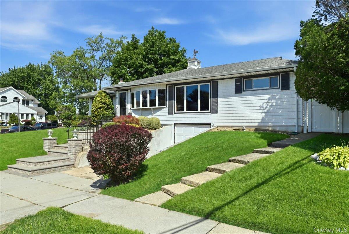 3695 Waverly Avenue – For Sale photo 3