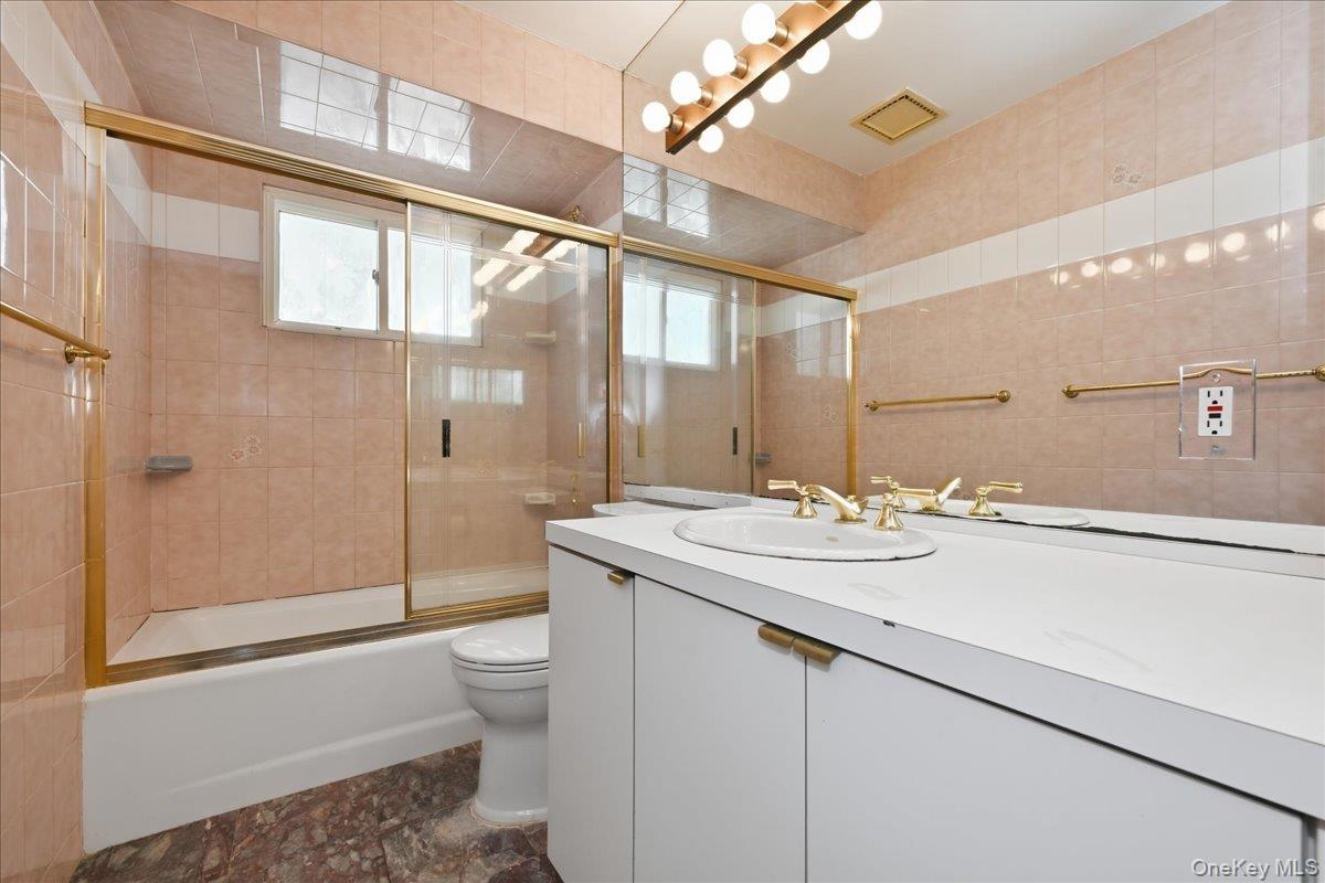 3695 Waverly Avenue – For Sale photo 23