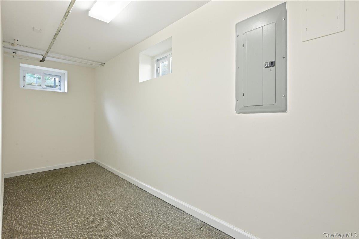 3695 Waverly Avenue – For Sale photo 28