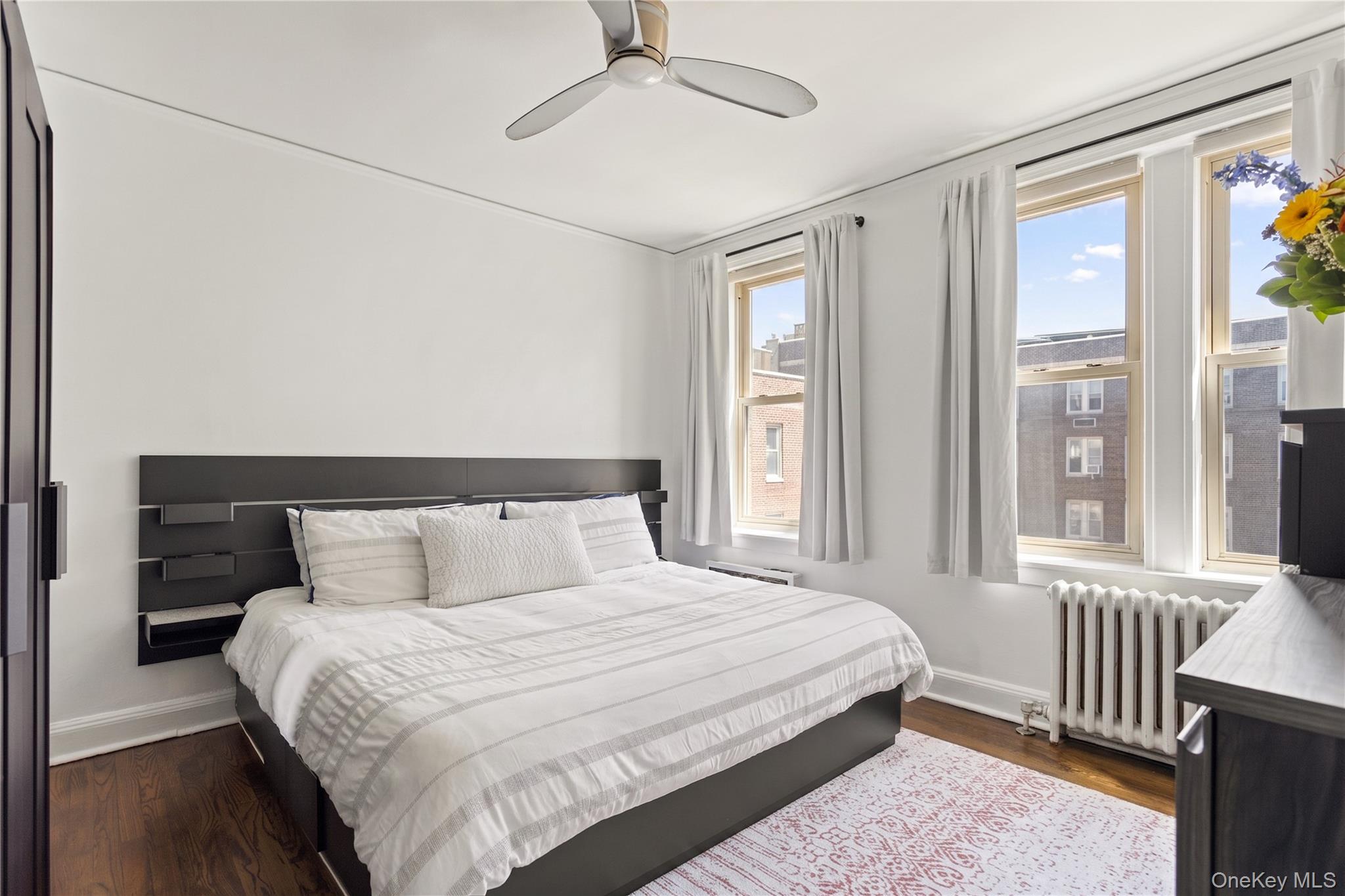 43-10 48th Avenue, Unit 5R photo 3