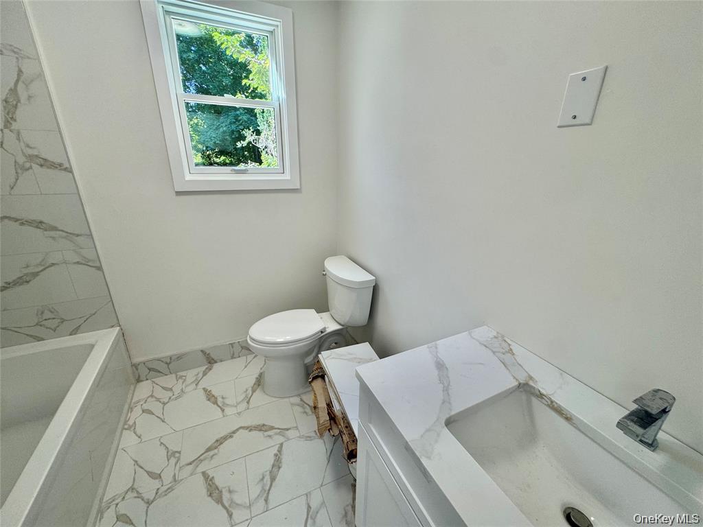 98 Steamboat Road – For Sale photo 11