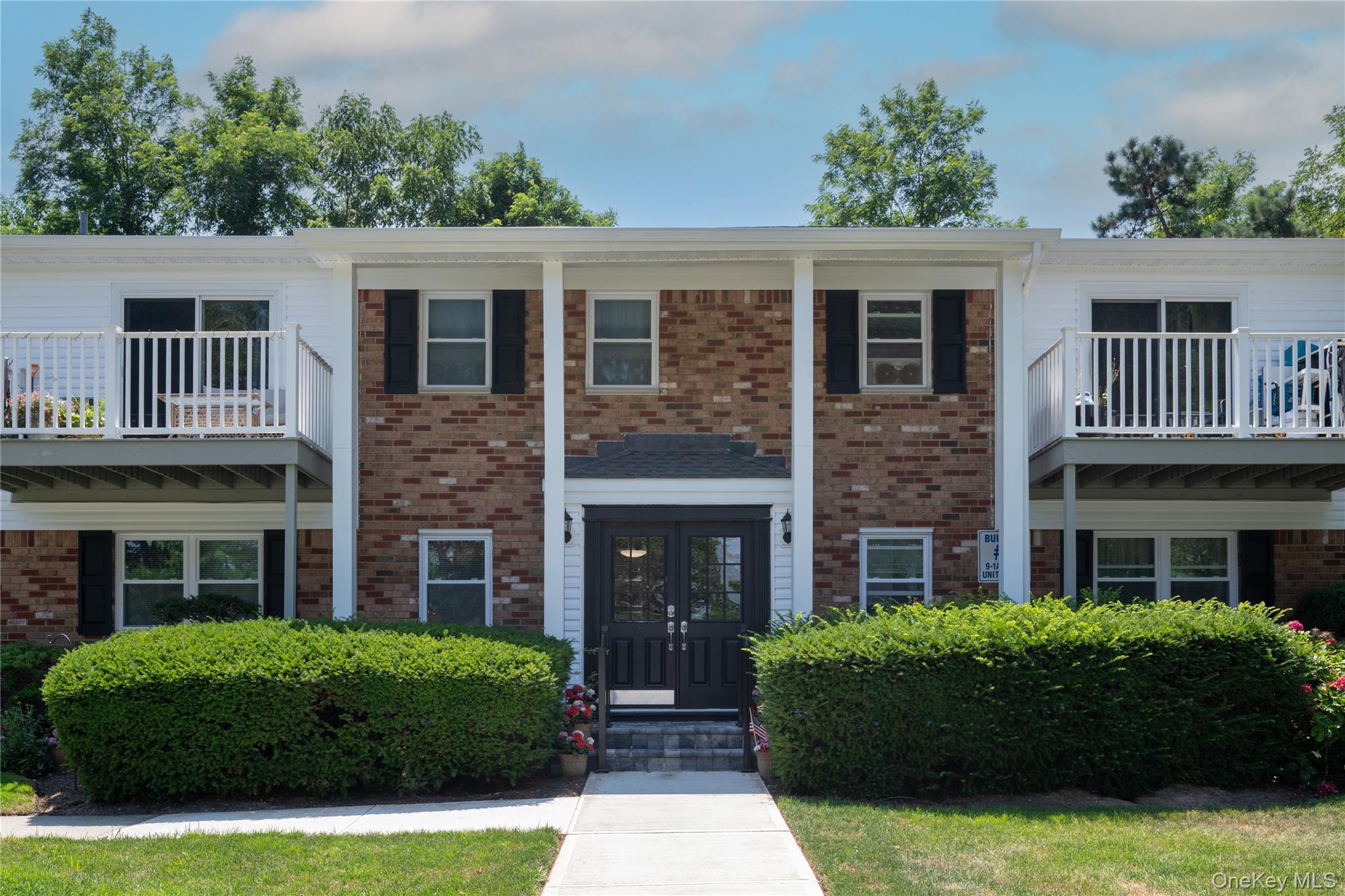 260 Waverly Avenue, Unit 67