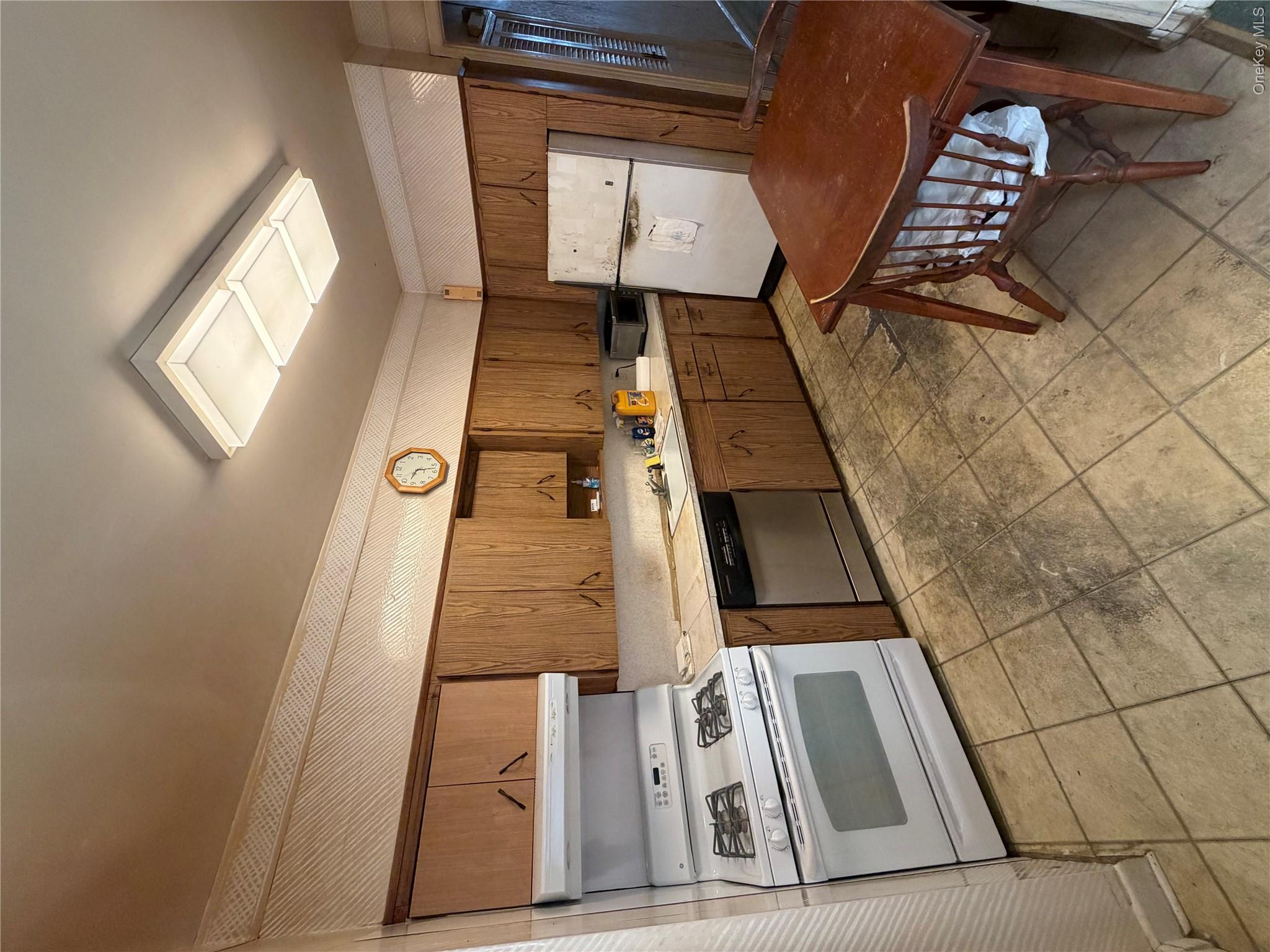 121 Bay 20th Street – For Sale photo 4