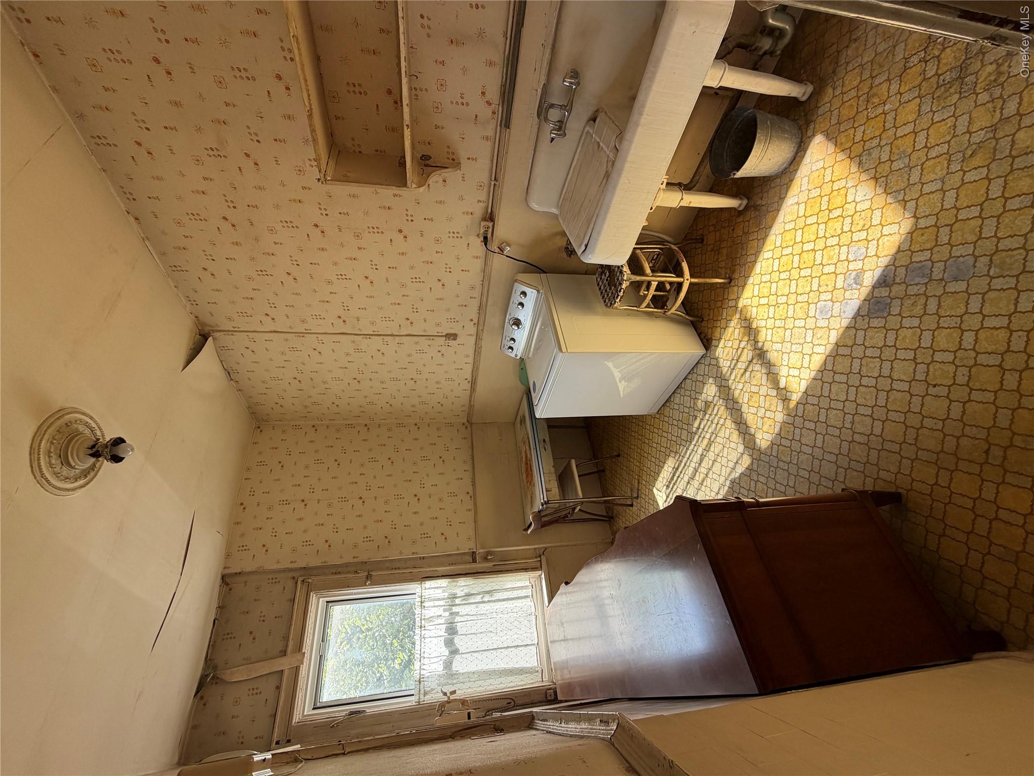 121 Bay 20th Street – For Sale photo 14