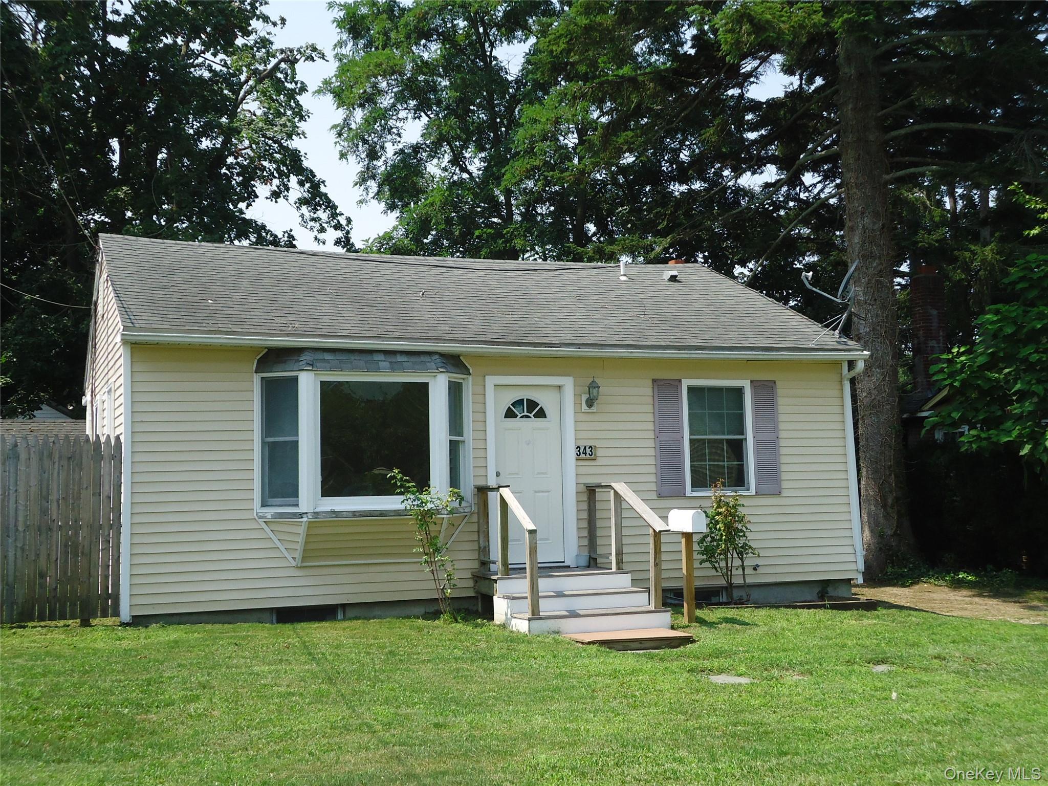 343 Union Avenue – For Sale photo 2