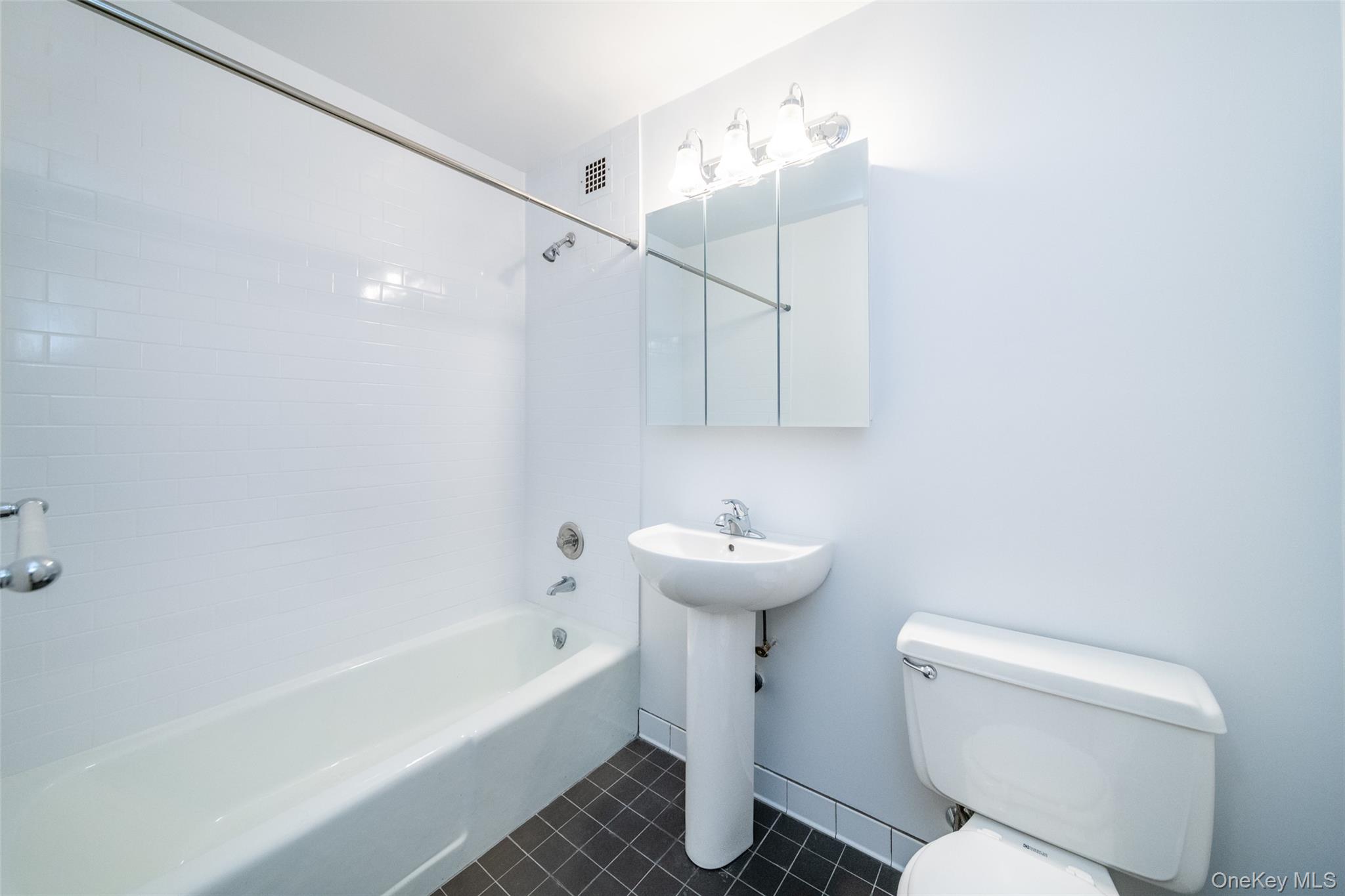 125 Lake Street, Unit 5-H South photo 20
