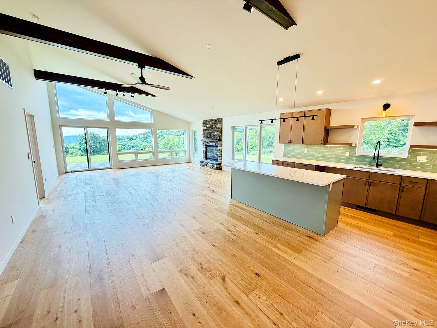199 Henderson Road – For Sale photo 8