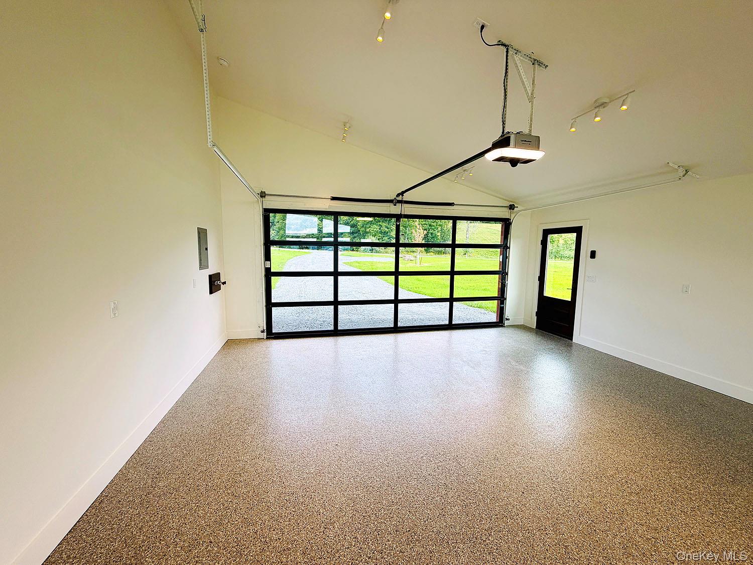 199 Henderson Road – For Sale photo 23
