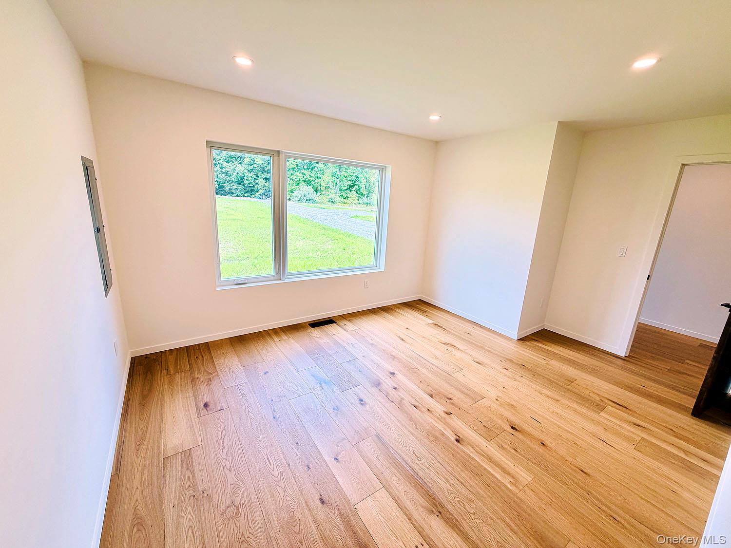 199 Henderson Road – For Sale photo 16