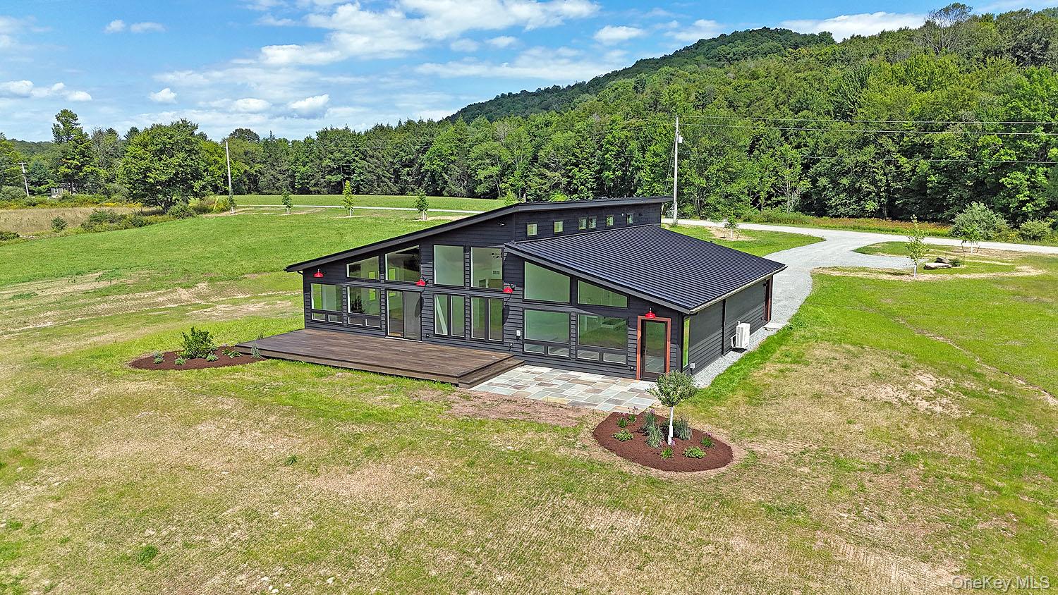199 Henderson Road – For Sale photo 25