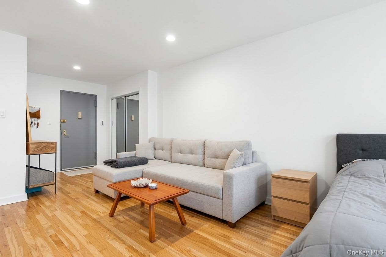140 Seventh Avenue, Unit 4-S