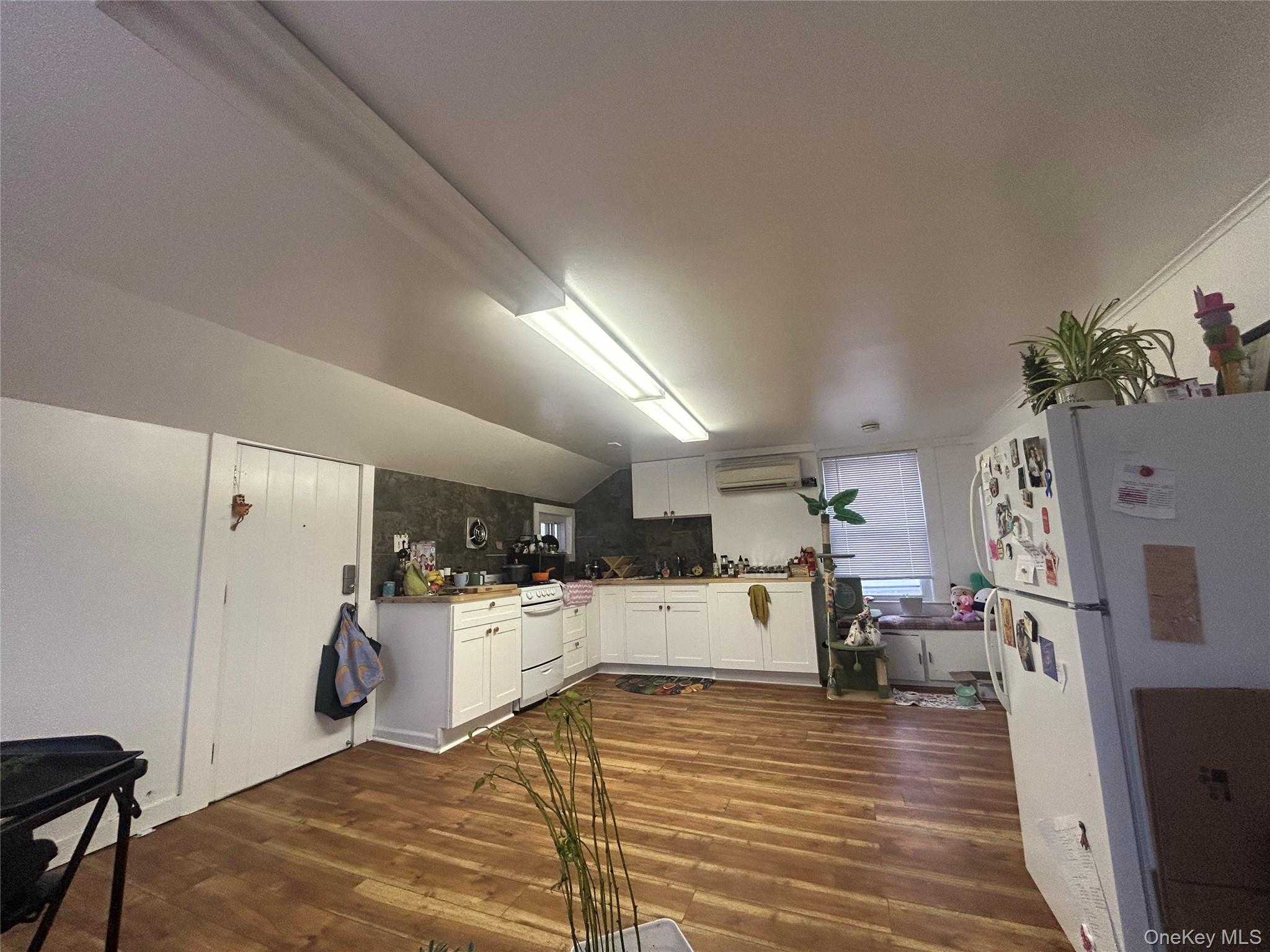 34 Hoffman Street – For Sale photo 6