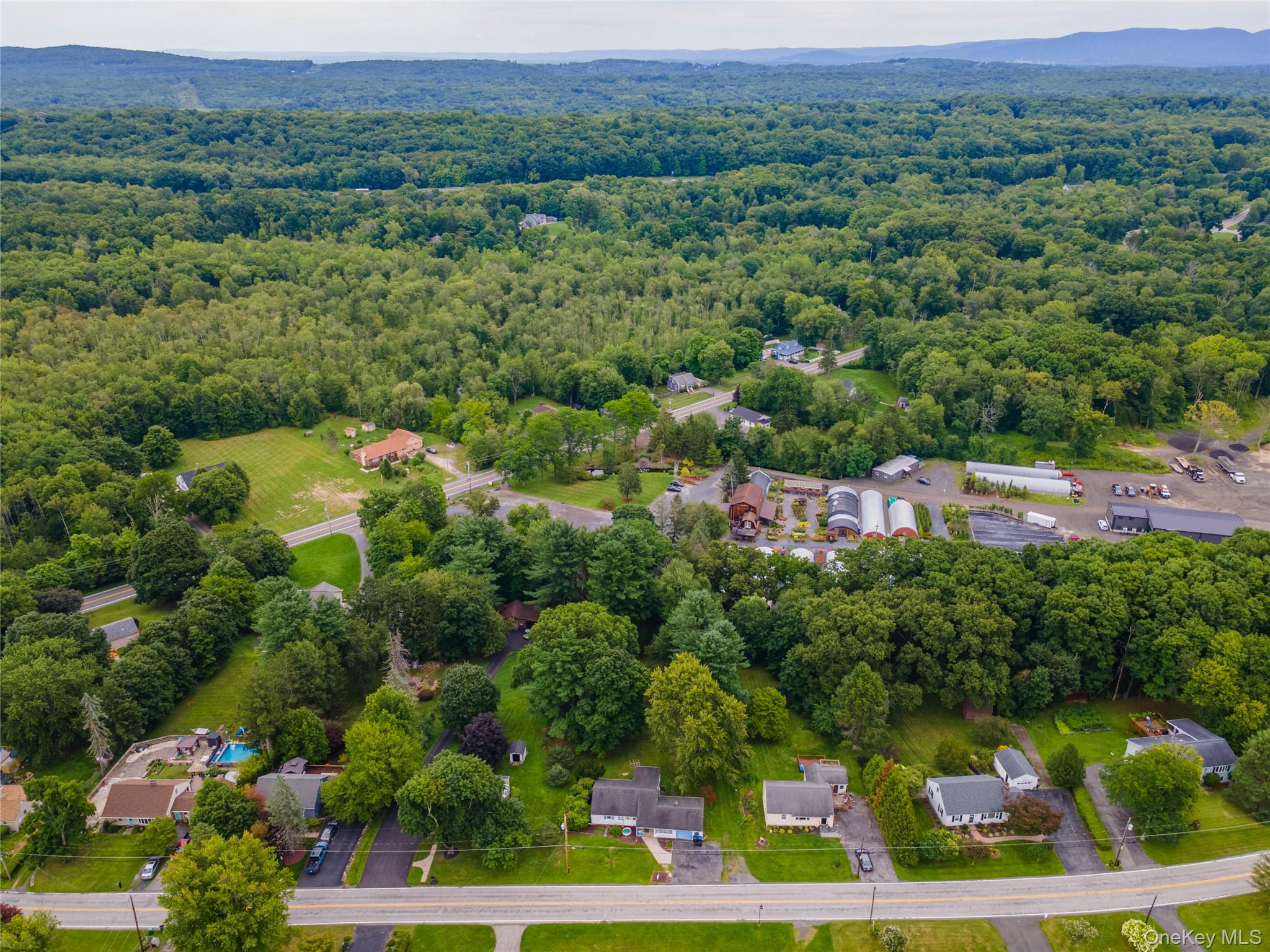 566 Lakeside Road – For Sale photo 7