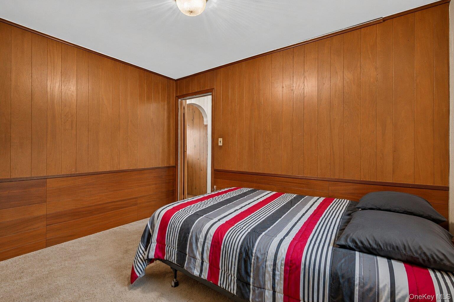 566 Lakeside Road – For Sale photo 21