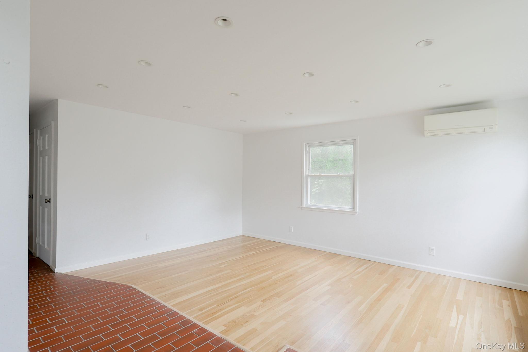 59 Wood Street, Unit 1st Floor photo 7