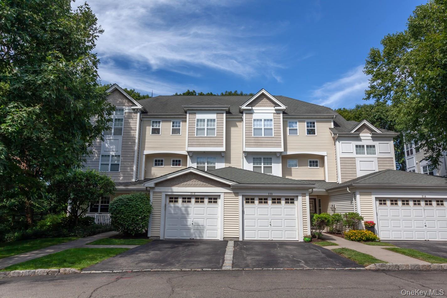 212 Viewpoint Terrace – For Rent photo 2
