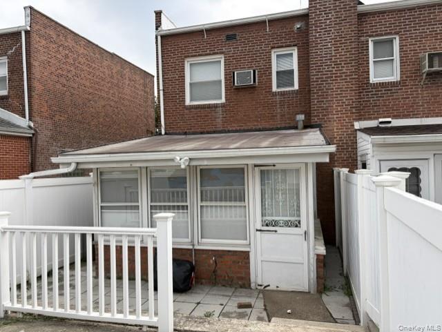 10-27 116th Street – For Rent photo 6