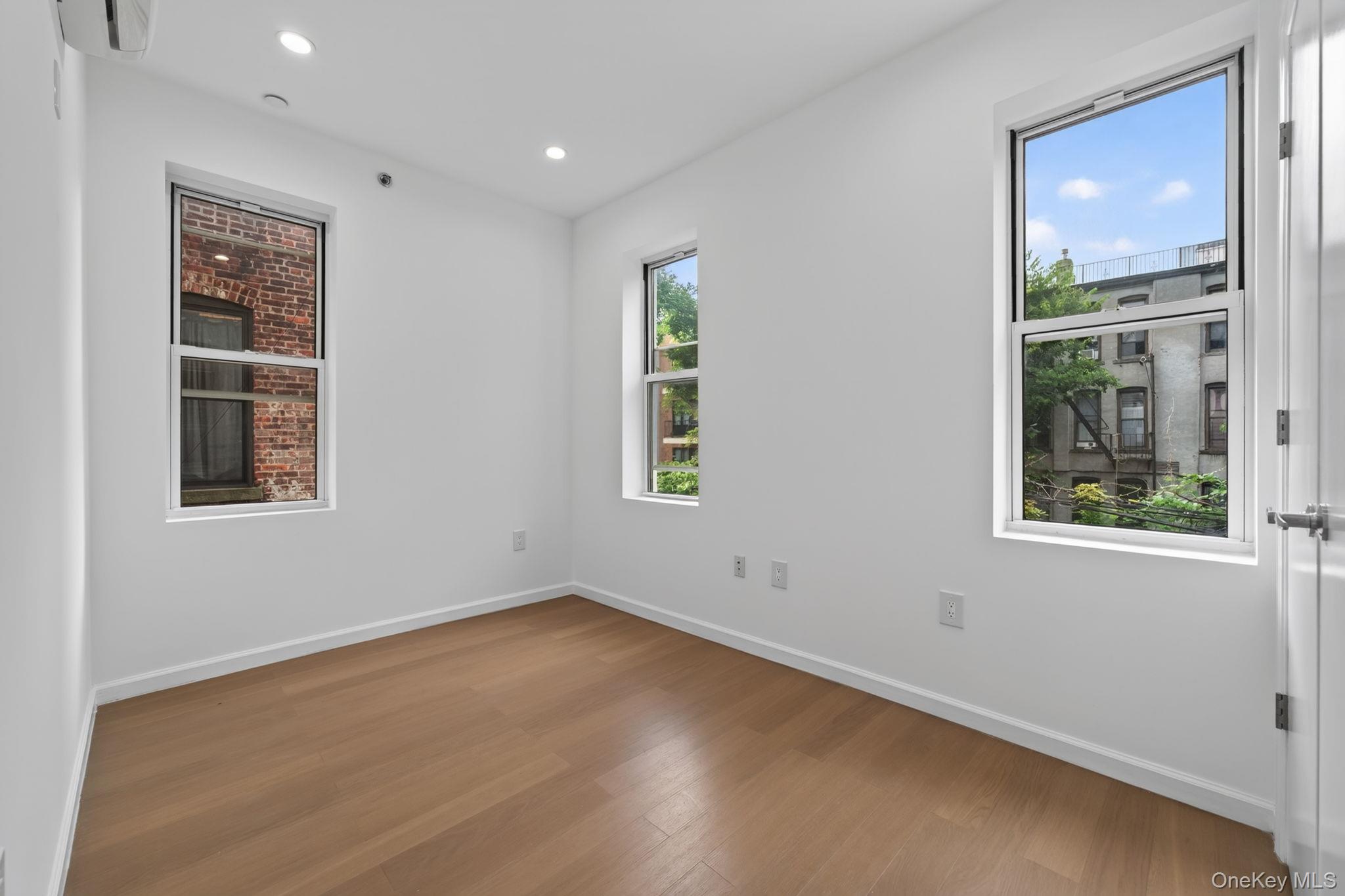 663 Macdonough Street – For Sale photo 16