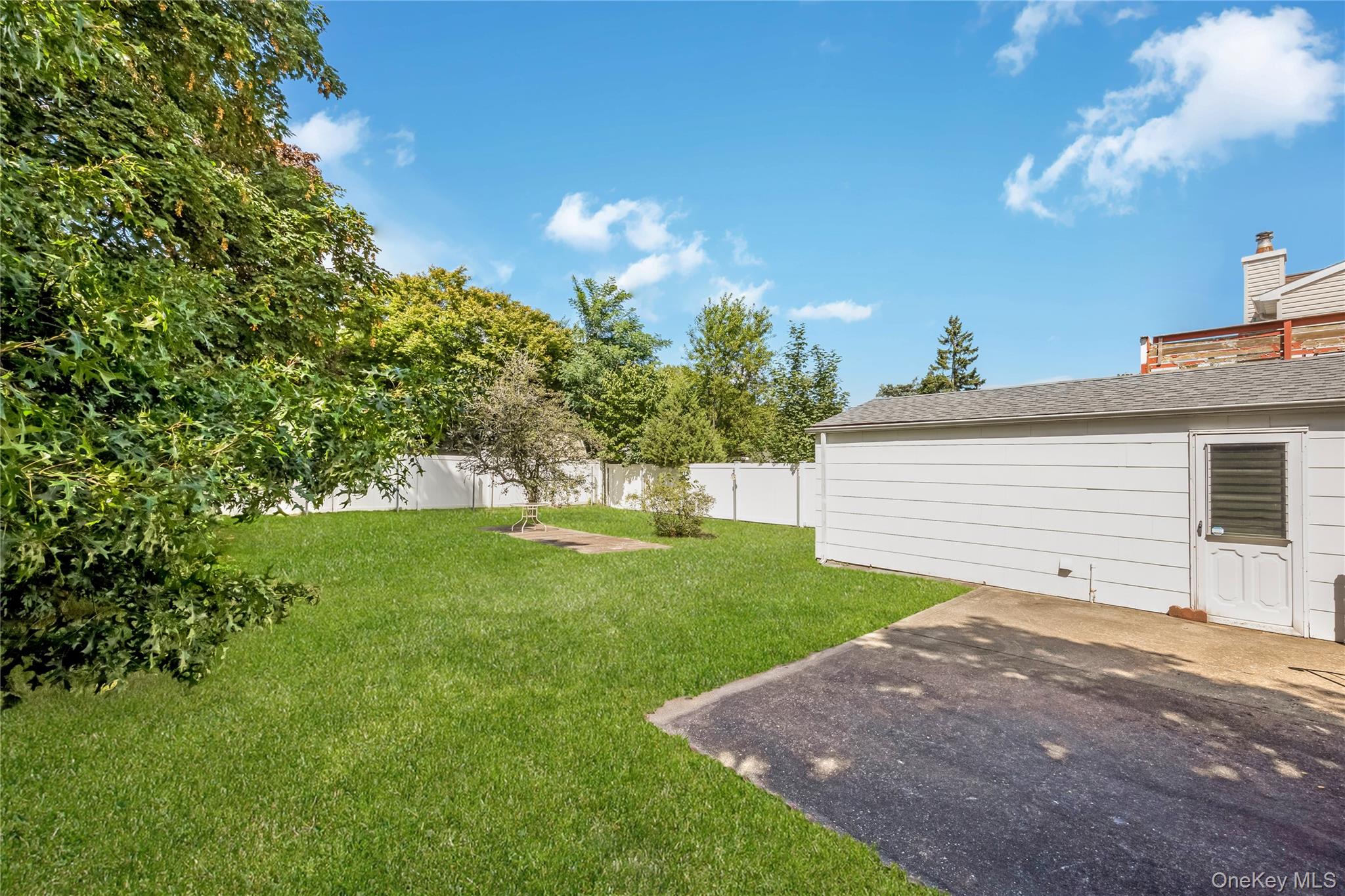 297 16th Street – For Sale photo 17