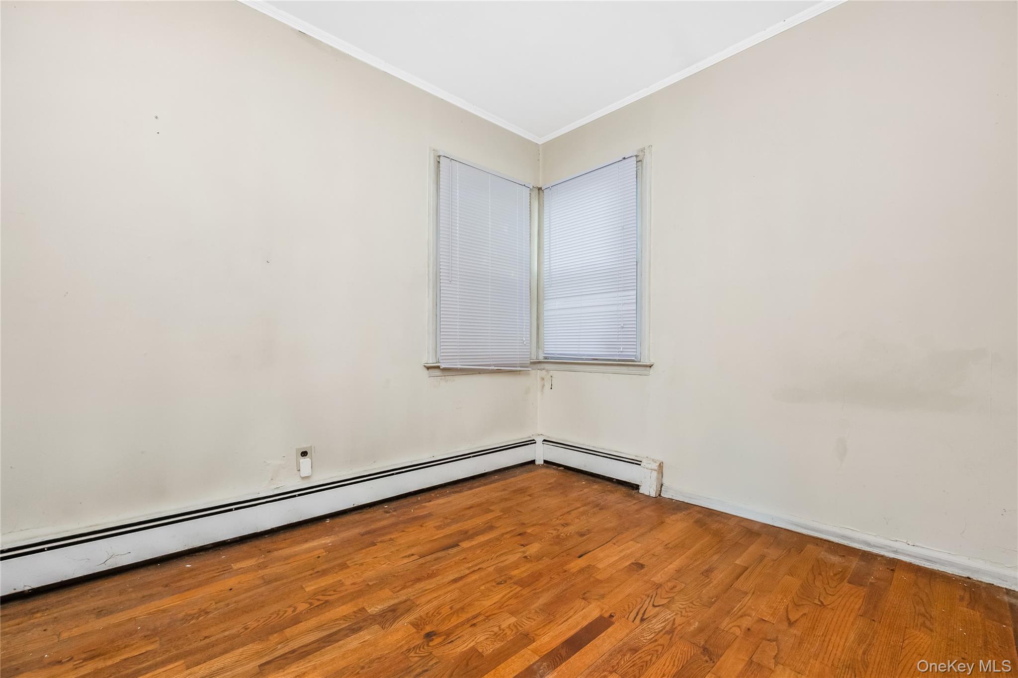 297 16th Street – For Sale photo 11