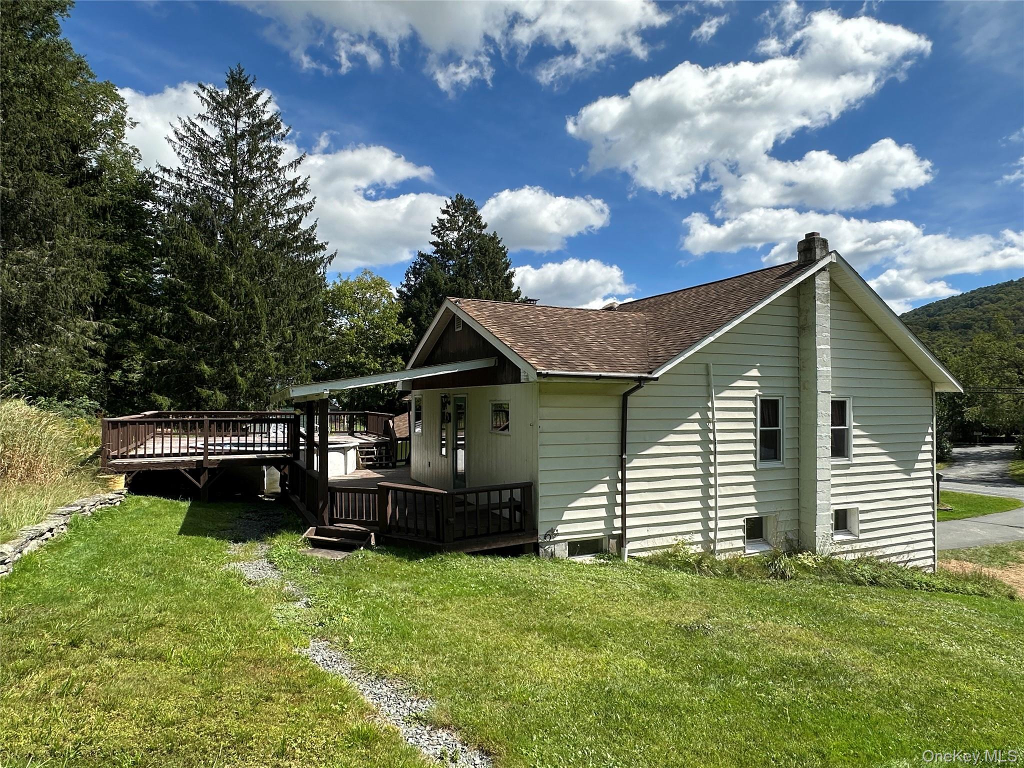 979 DeBruce Road – For Sale photo 9