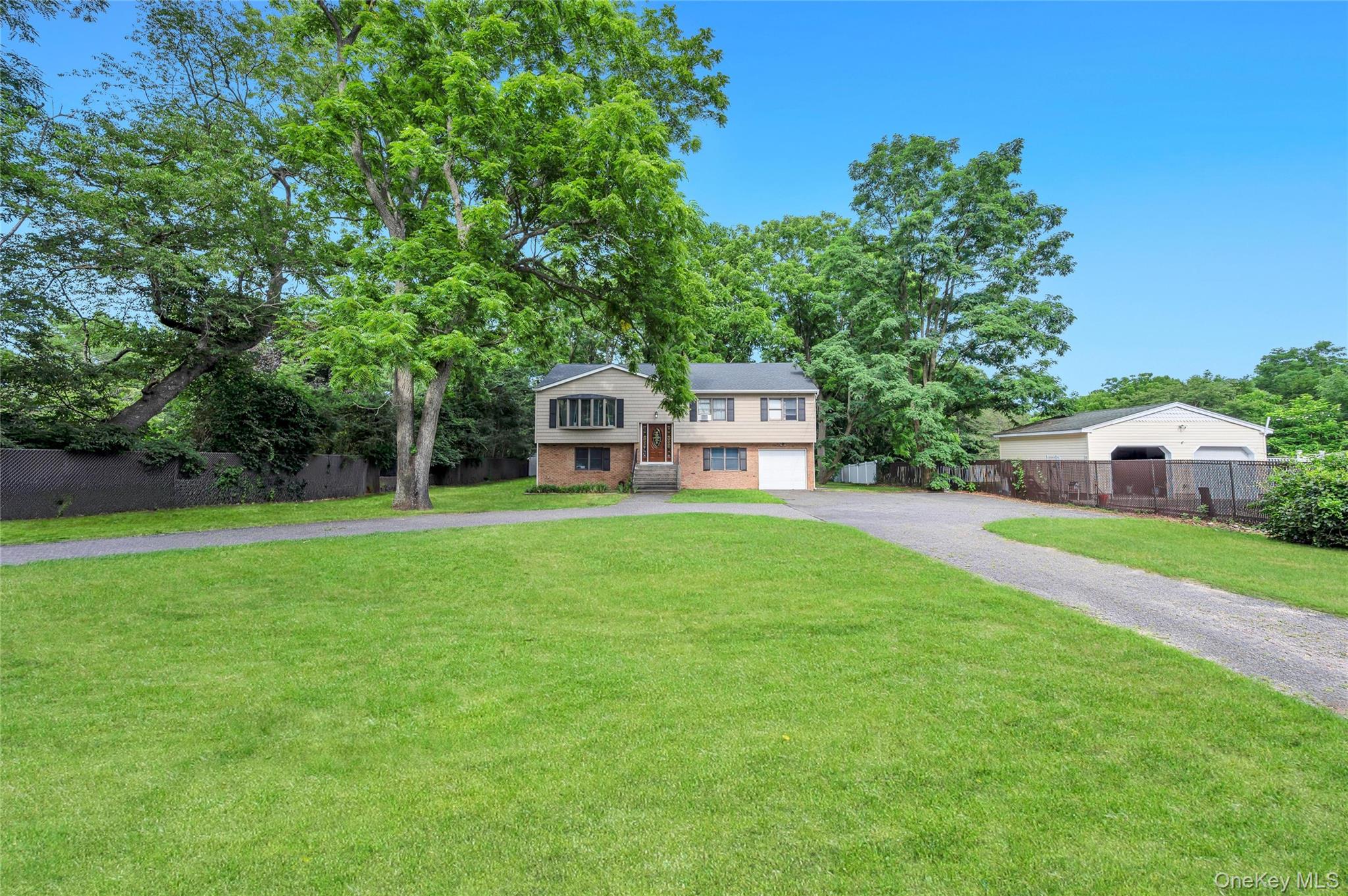 87 Holbrook Road – For Sale