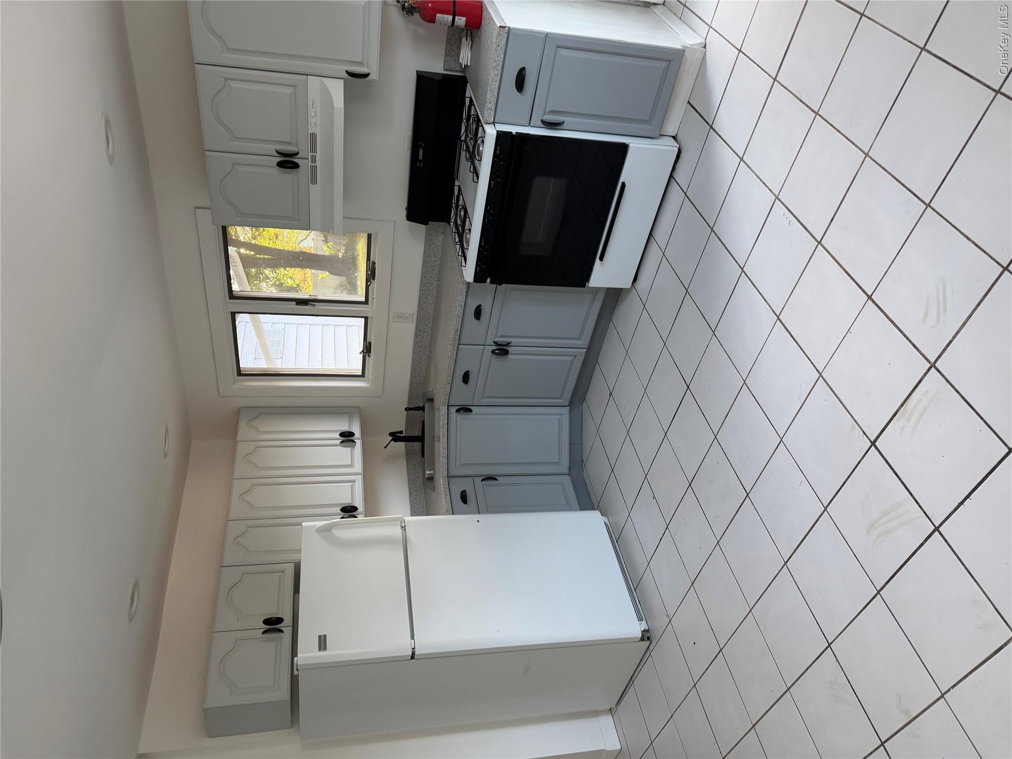 23 Dianne Avenue – For Rent
