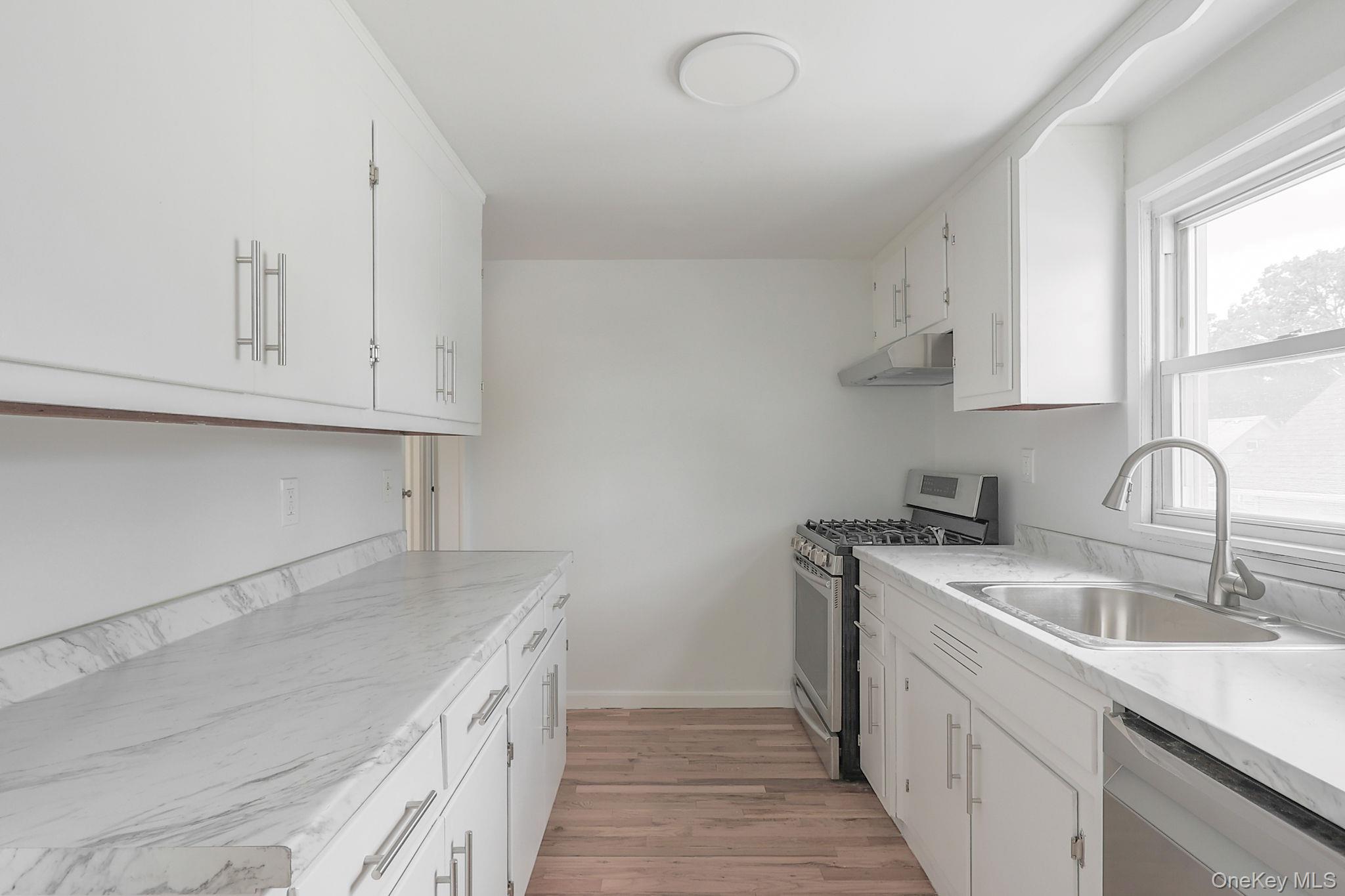 59 Wood Street, Unit 2nd Floor photo 8