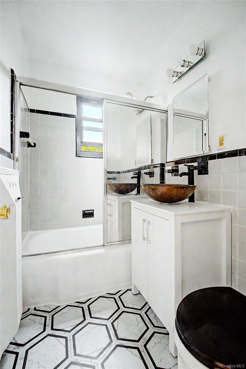 7508 Bell Boulevard, Unit 3L photo 21