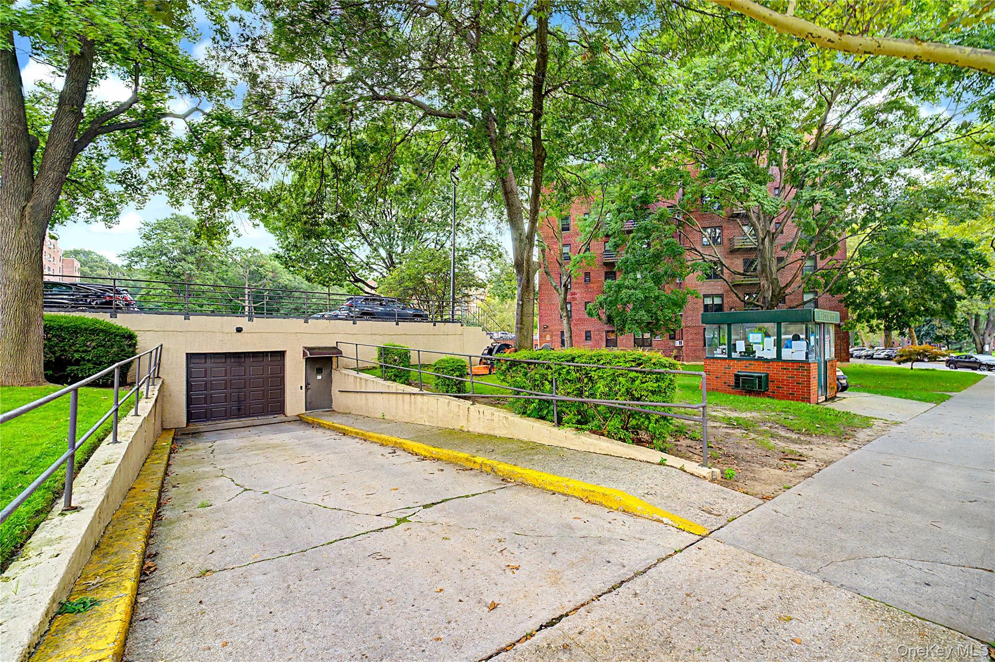7508 Bell Boulevard, Unit 3L photo 26