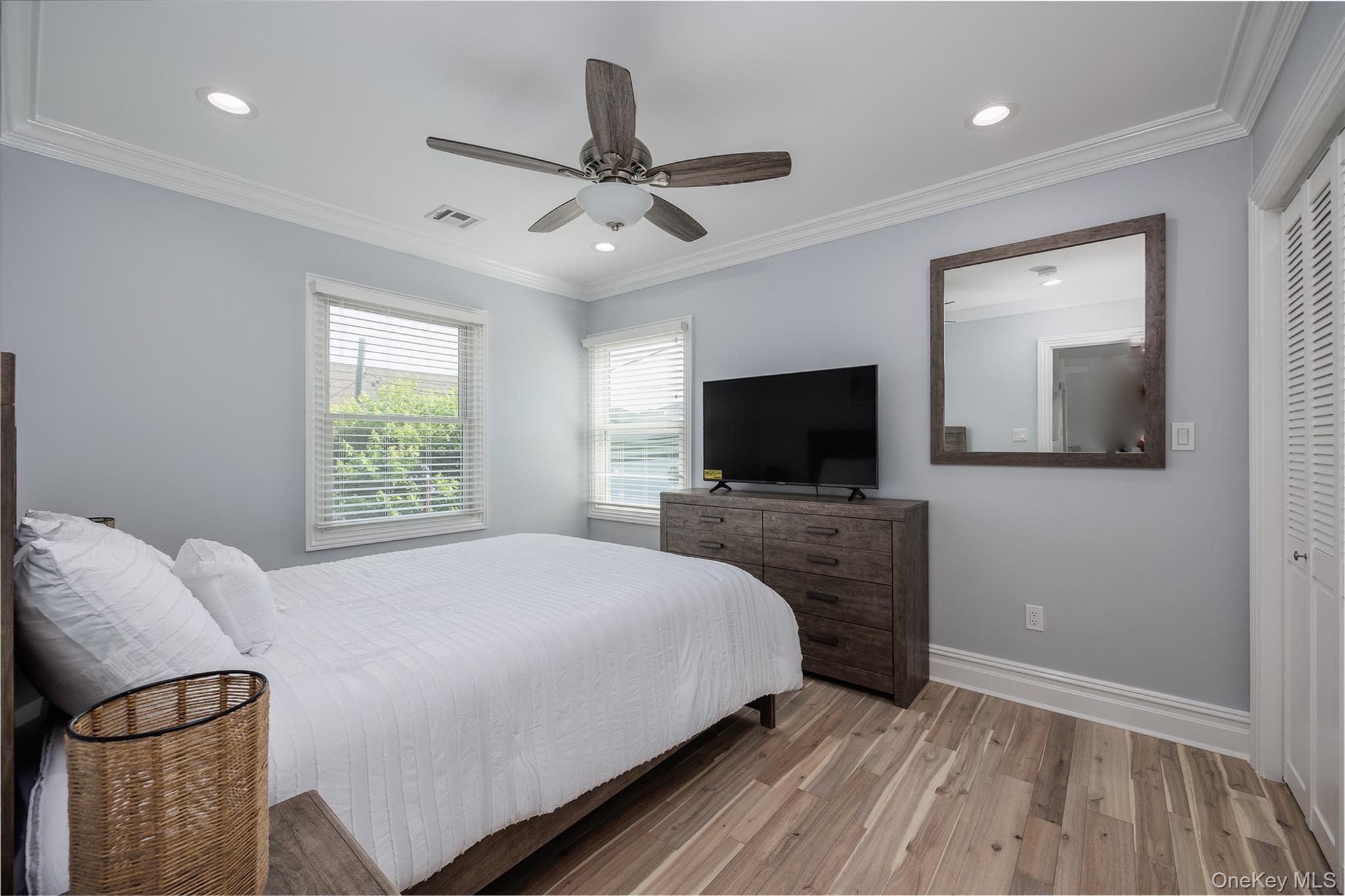 24 Pennsylvania Avenue, Unit 2 photo 8