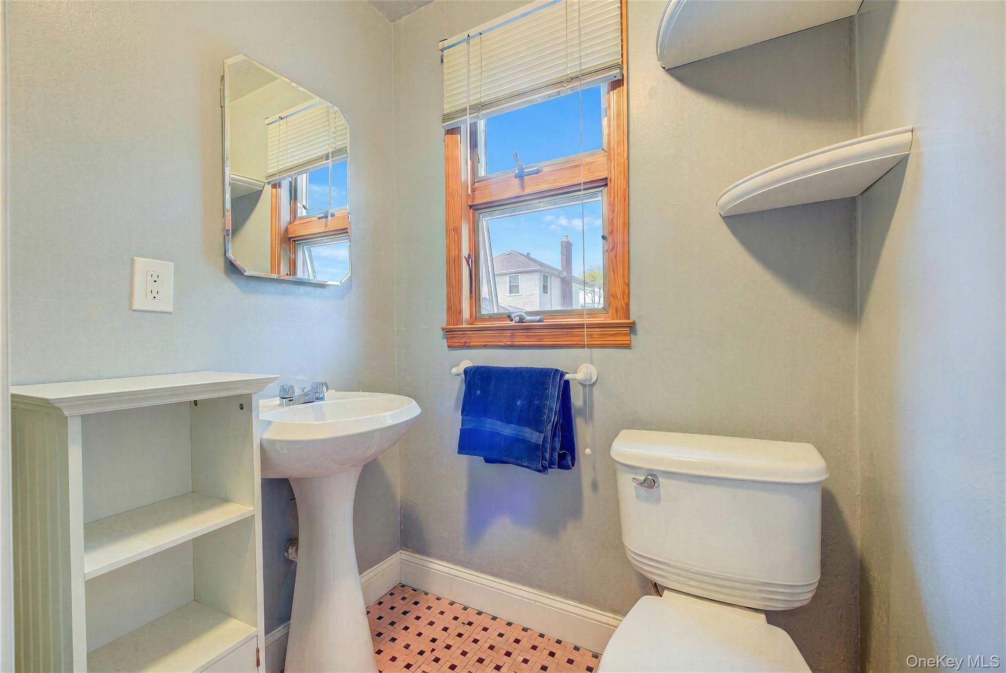 26-20 210th Place – For Sale photo 24