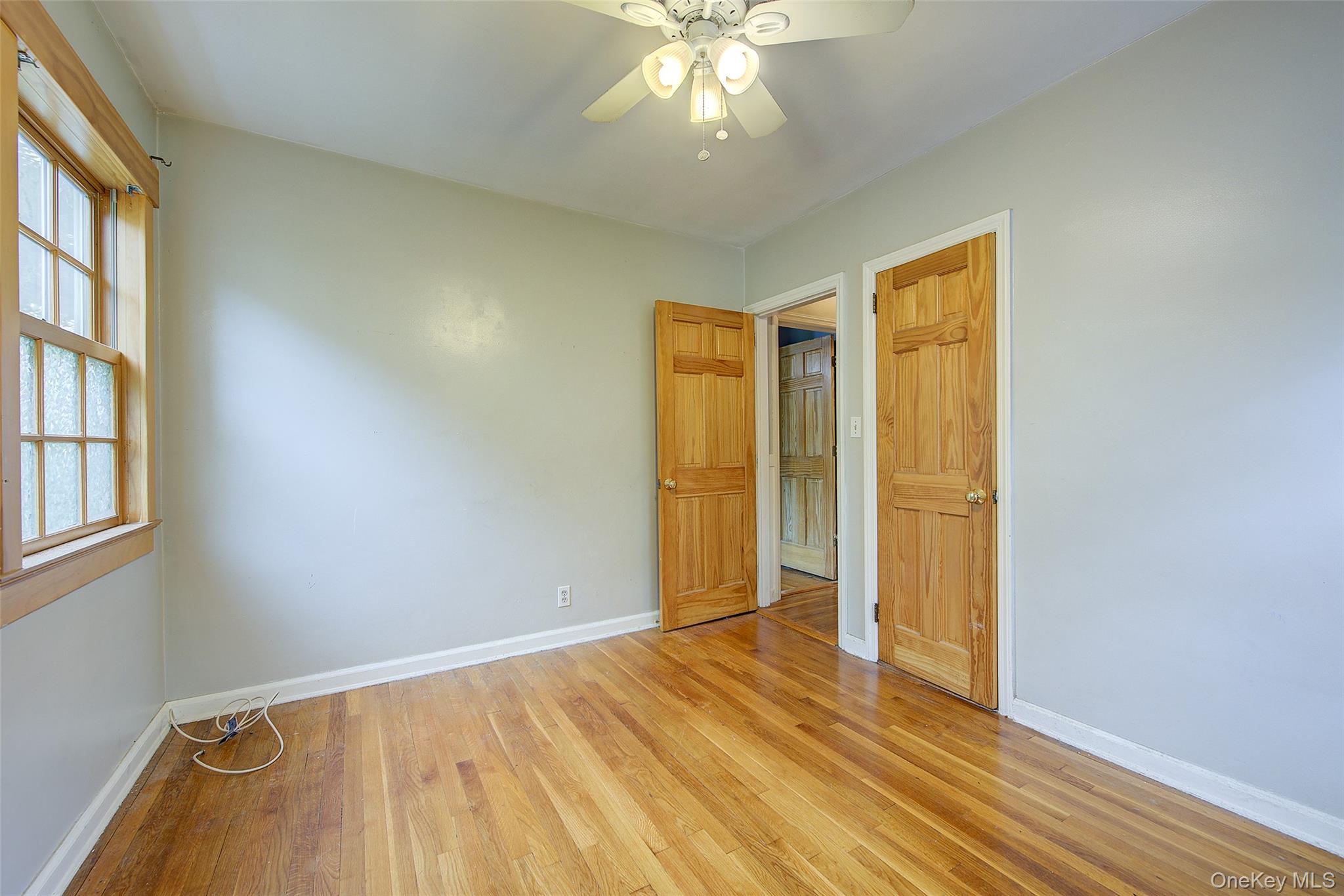 26-20 210th Place – For Sale photo 14