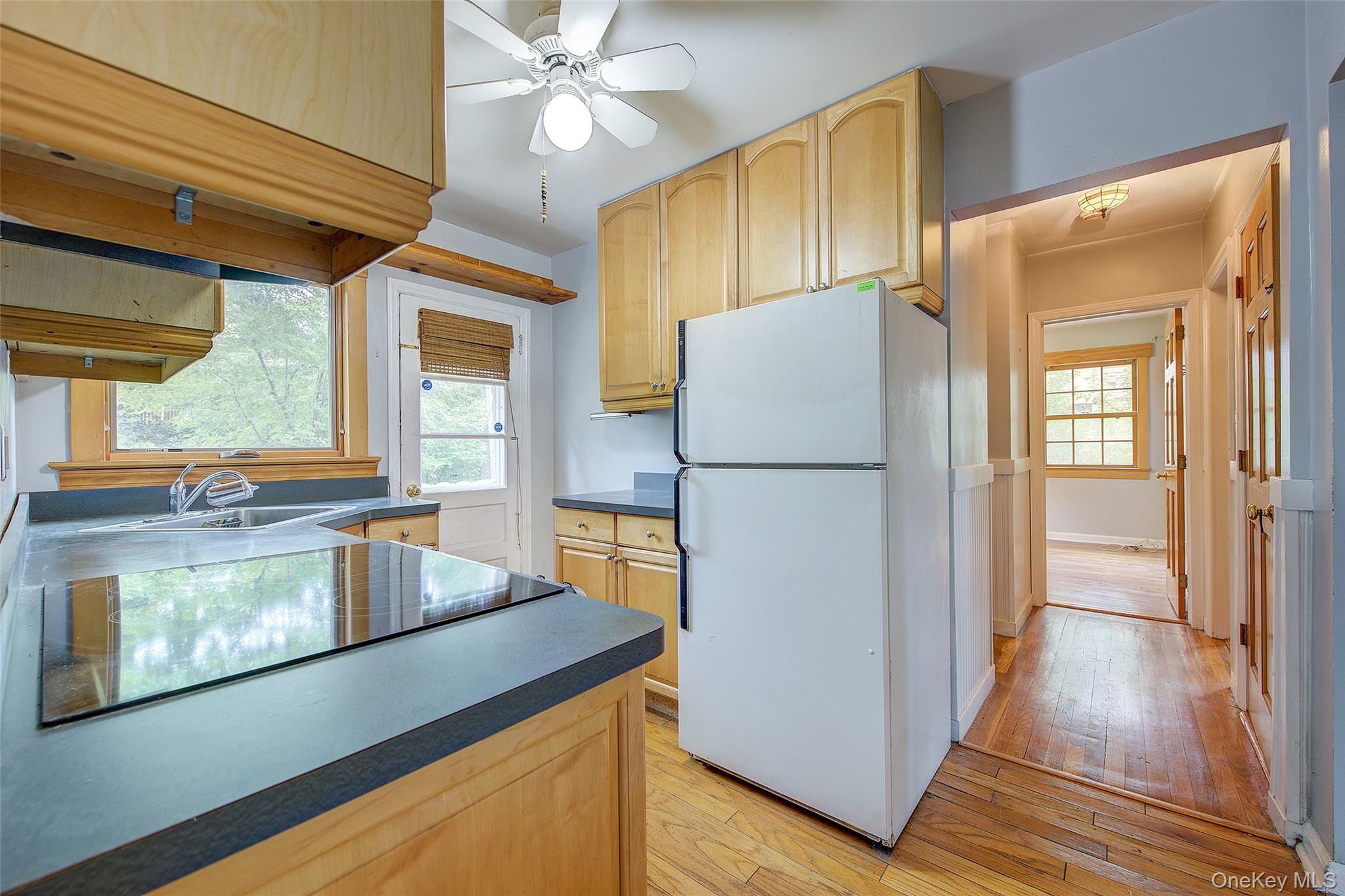 26-20 210th Place – For Sale photo 8