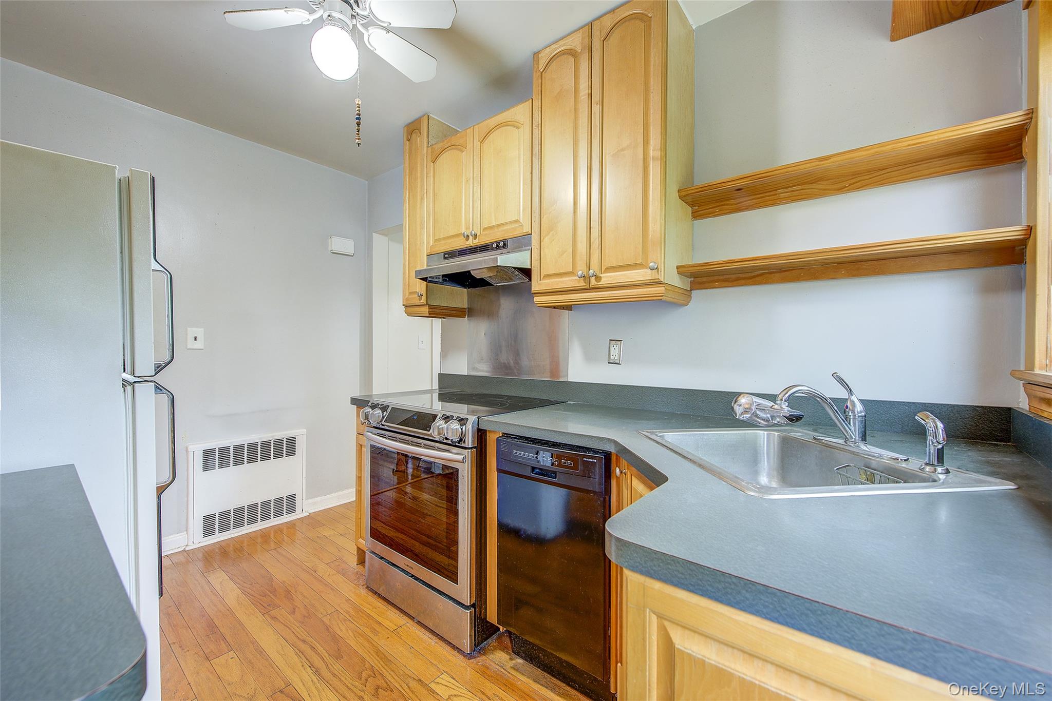 26-20 210th Place – For Sale photo 9