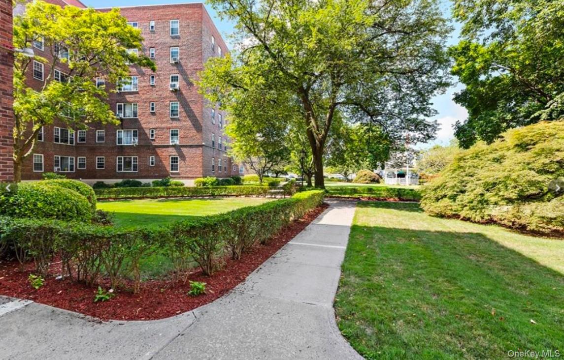 210 Pelham Road, Unit 1L photo 23