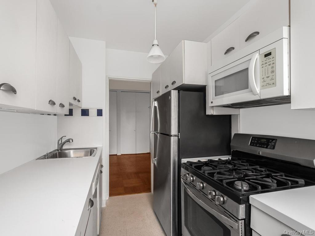 3901 Independence Avenue, Unit 6H photo 5