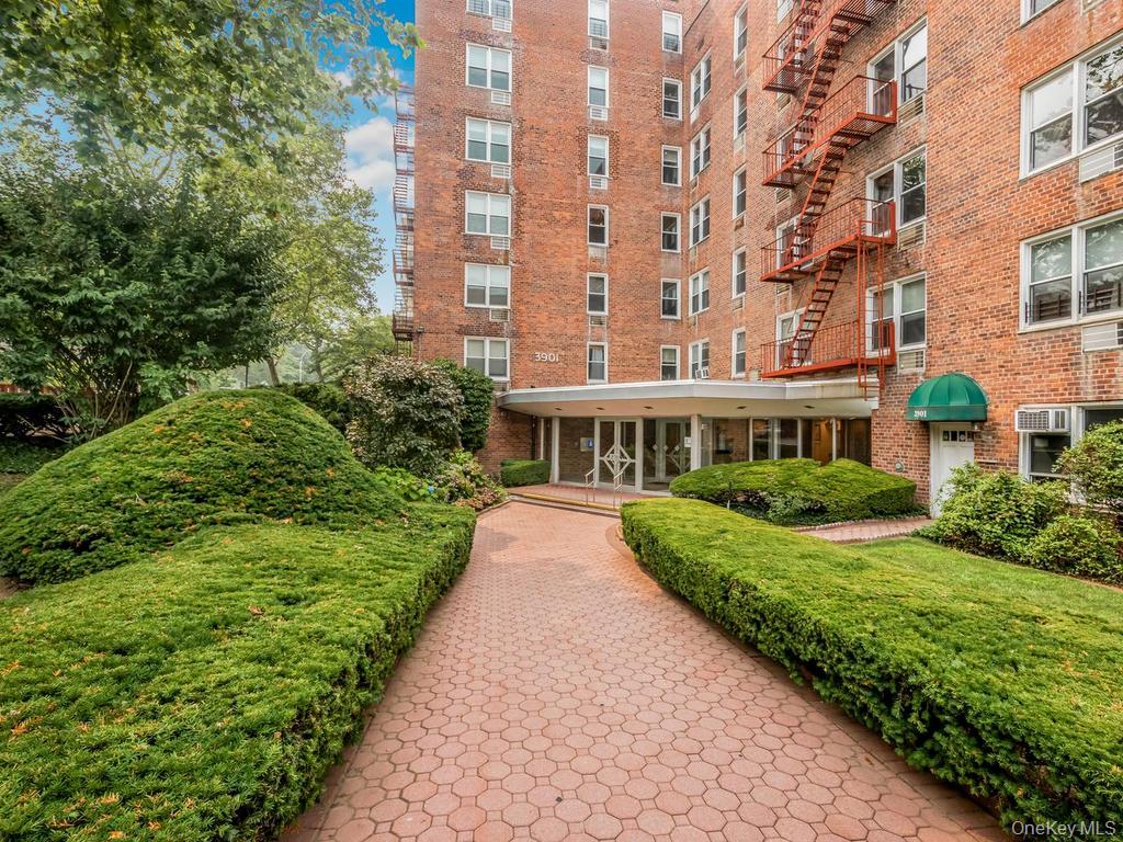 3901 Independence Avenue, Unit 6H photo 13
