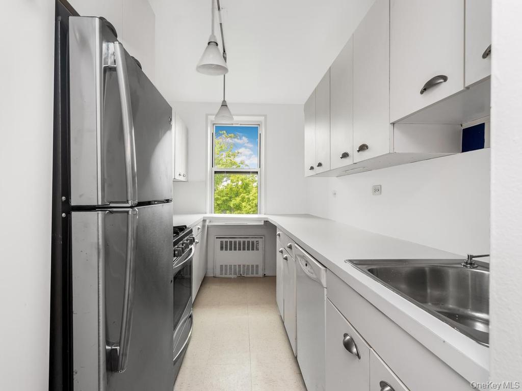3901 Independence Avenue, Unit 6H photo 4