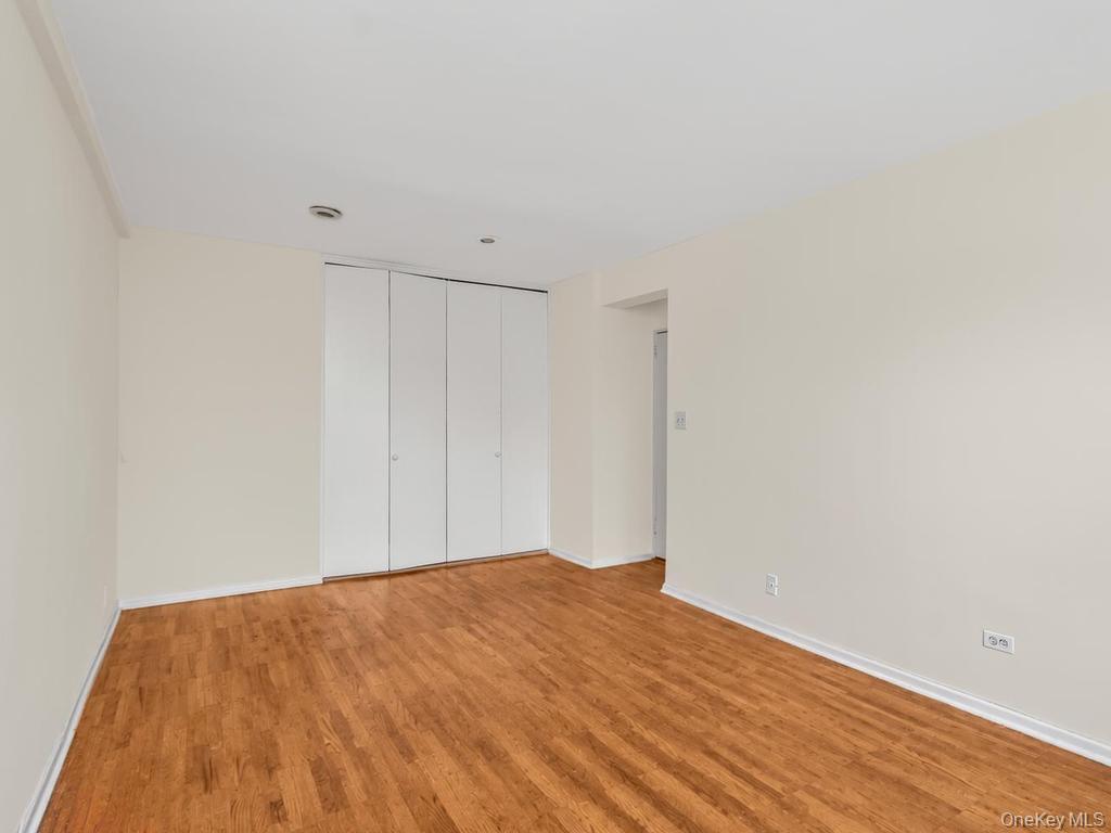 3901 Independence Avenue, Unit 6H photo 7