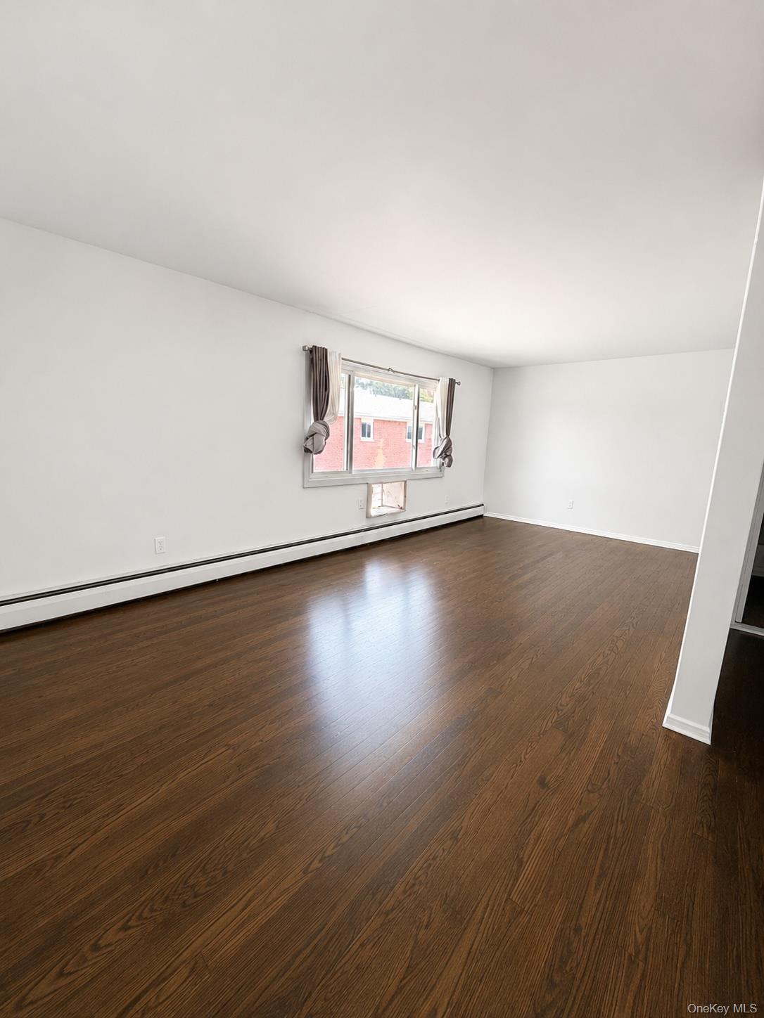 633 Wellwood Avenue, Unit A3 photo 2