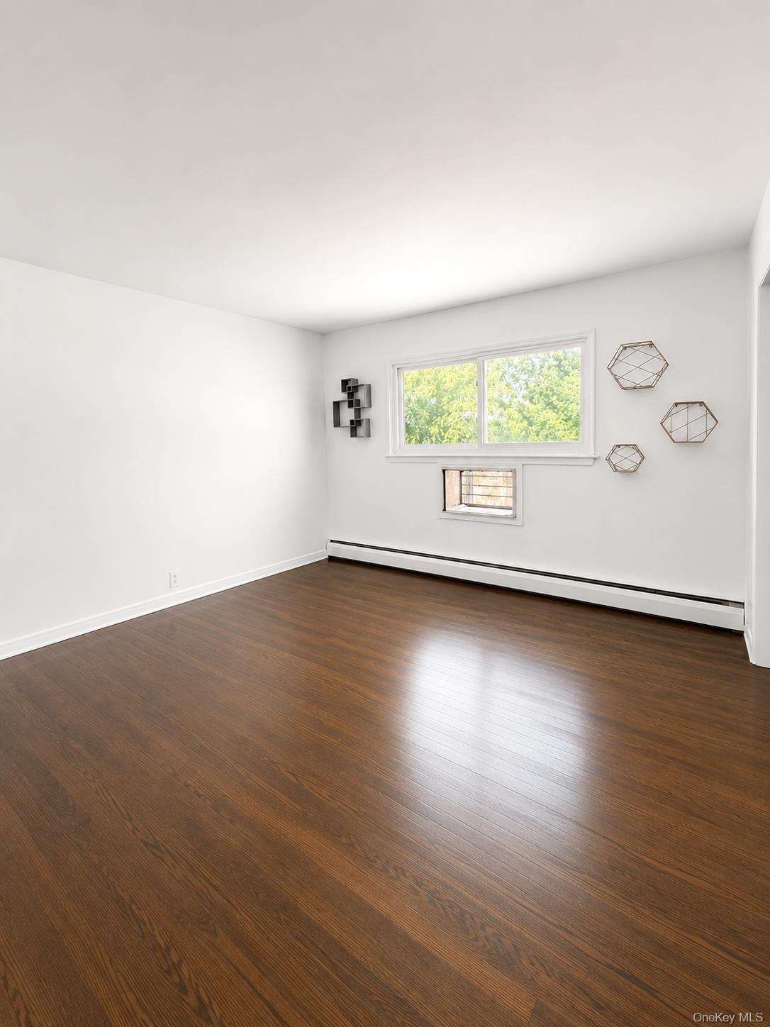 633 Wellwood Avenue, Unit A3 photo 3