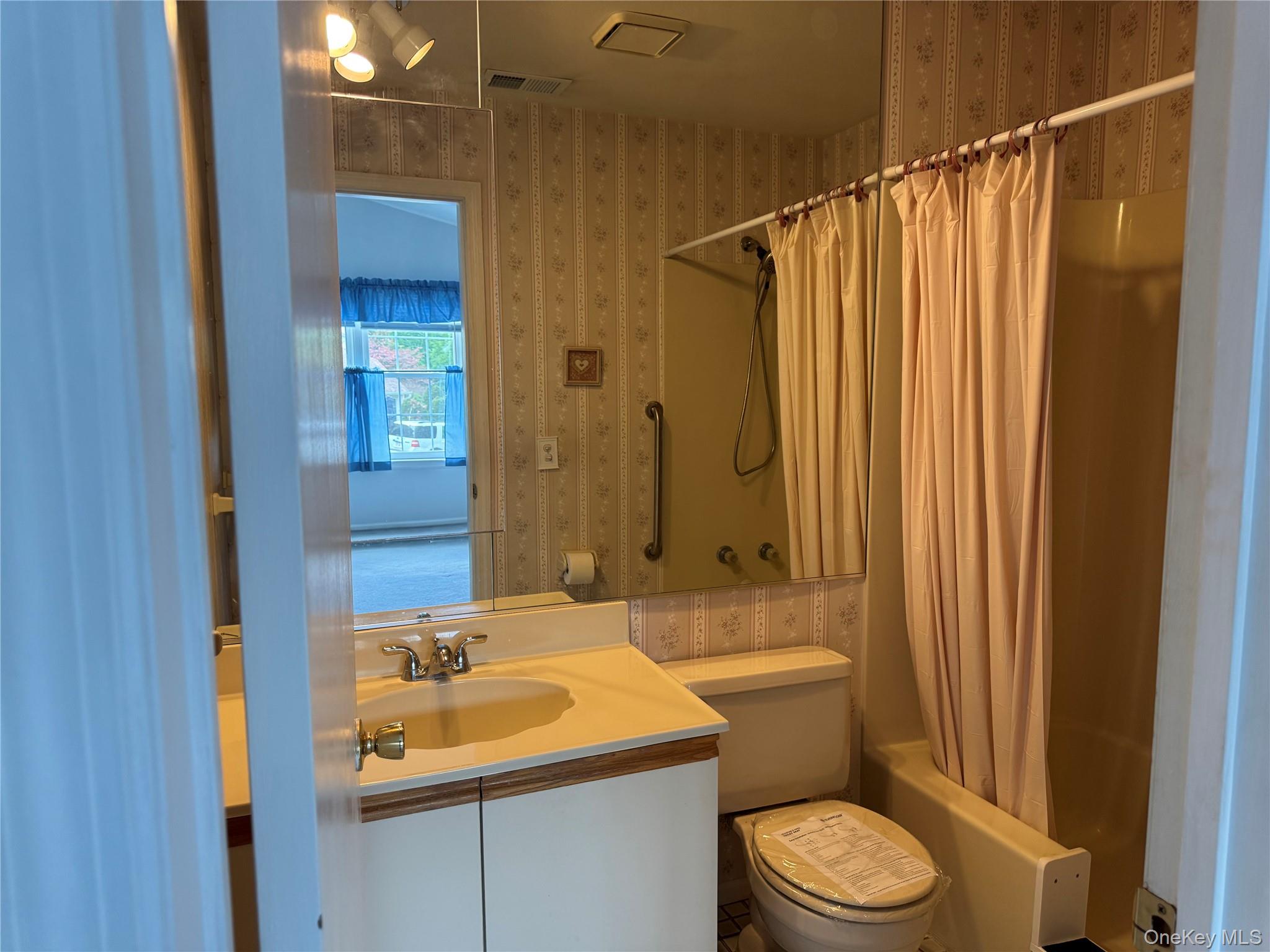 24 Olde Wagon Road – For Rent photo 35