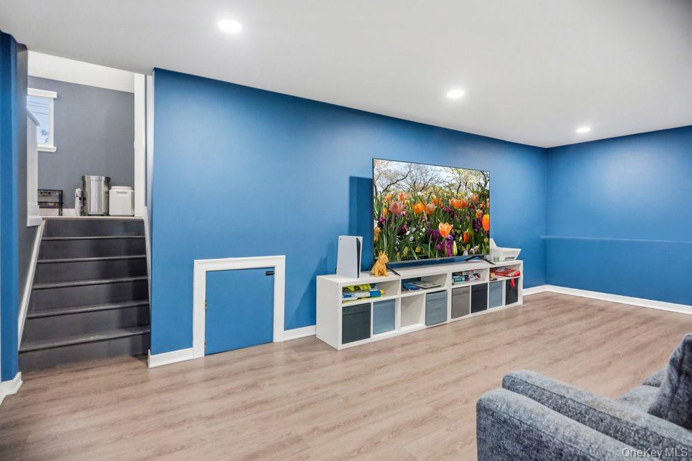 18 Huron Street – For Sale photo 14