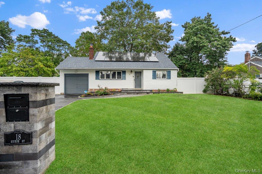 18 Huron Street – For Sale